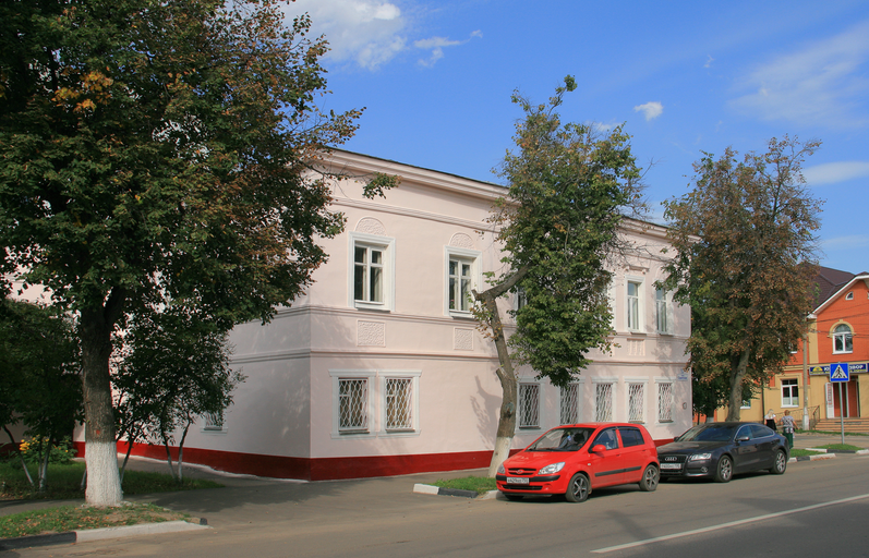 Советская улица 17)